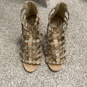 NWT Windsor Nude Suede Heels with Rhinestones